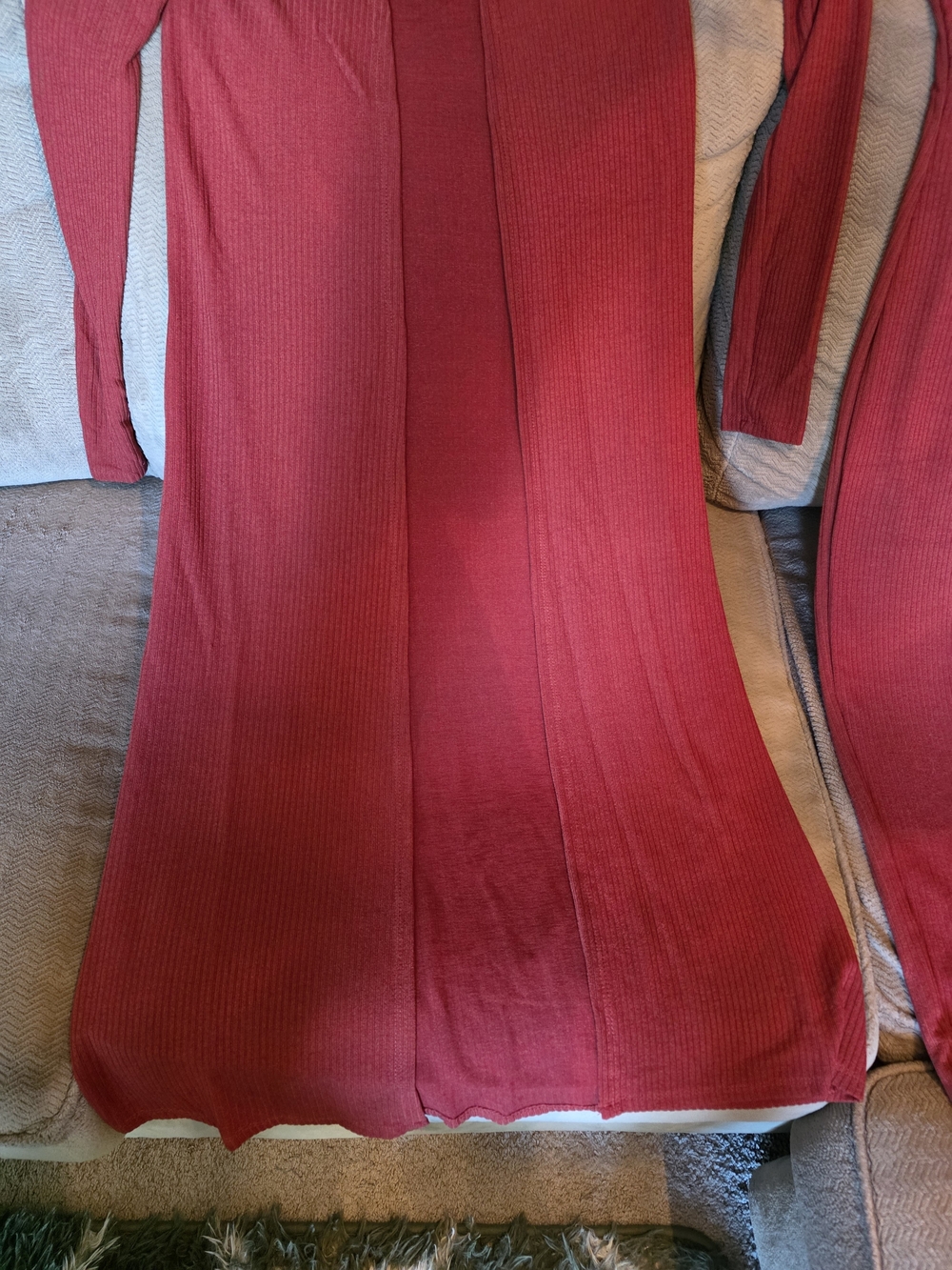 Ribbed Red Two-Piece Set - Picture 4 of 8